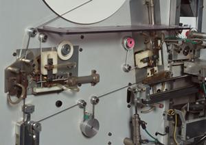 脱水汚泥や廃液を乾燥するドラムドライヤー